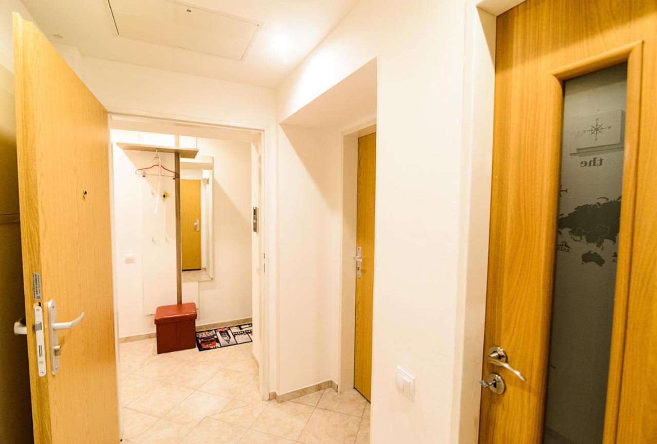 Ground Floor Apartment Πράγα Εξωτερικό φωτογραφία